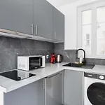 Appartement Service Studio Au Coeur Du 19E - 2P