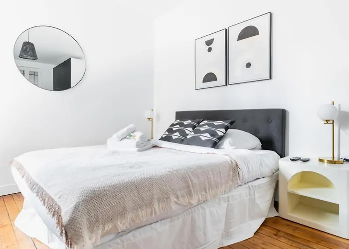 Appartement Service Studio Au Coeur Du 19E - 2P